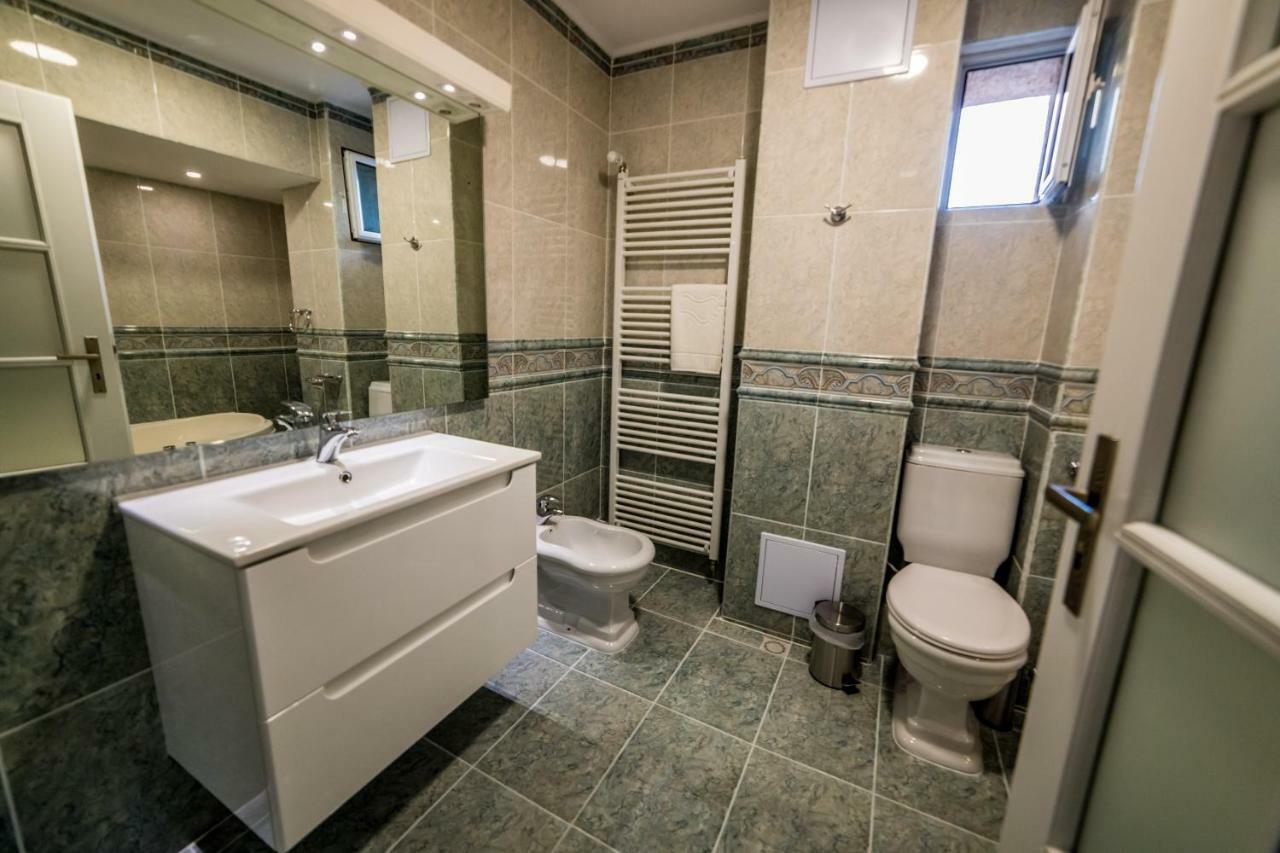 Apartament Sorina Maria Apartment เดวา ภายนอก รูปภาพ